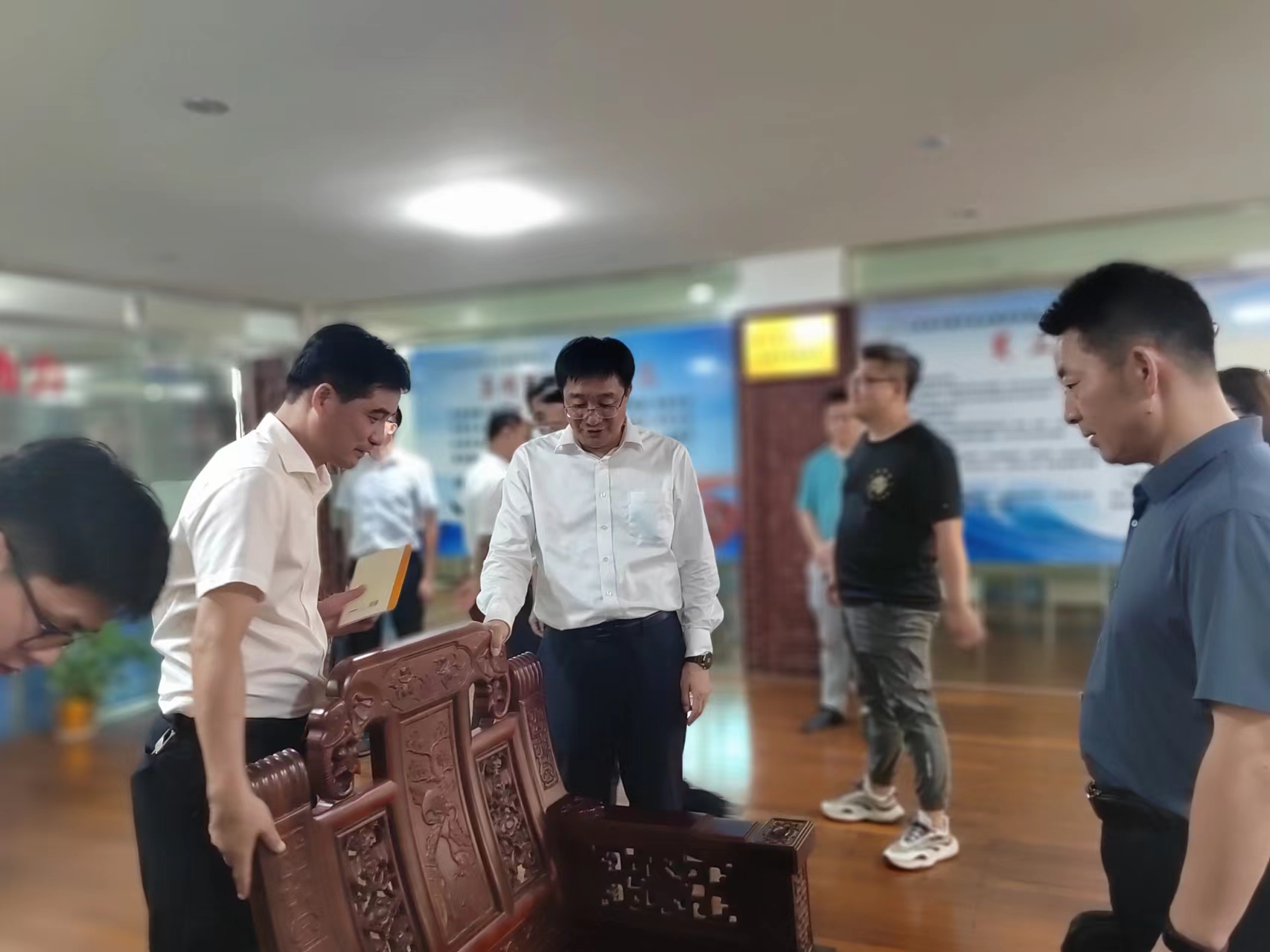 撫州市委副書(shū)記、市長(zhǎng)高世文來(lái)我公司視察指導(dǎo)工作